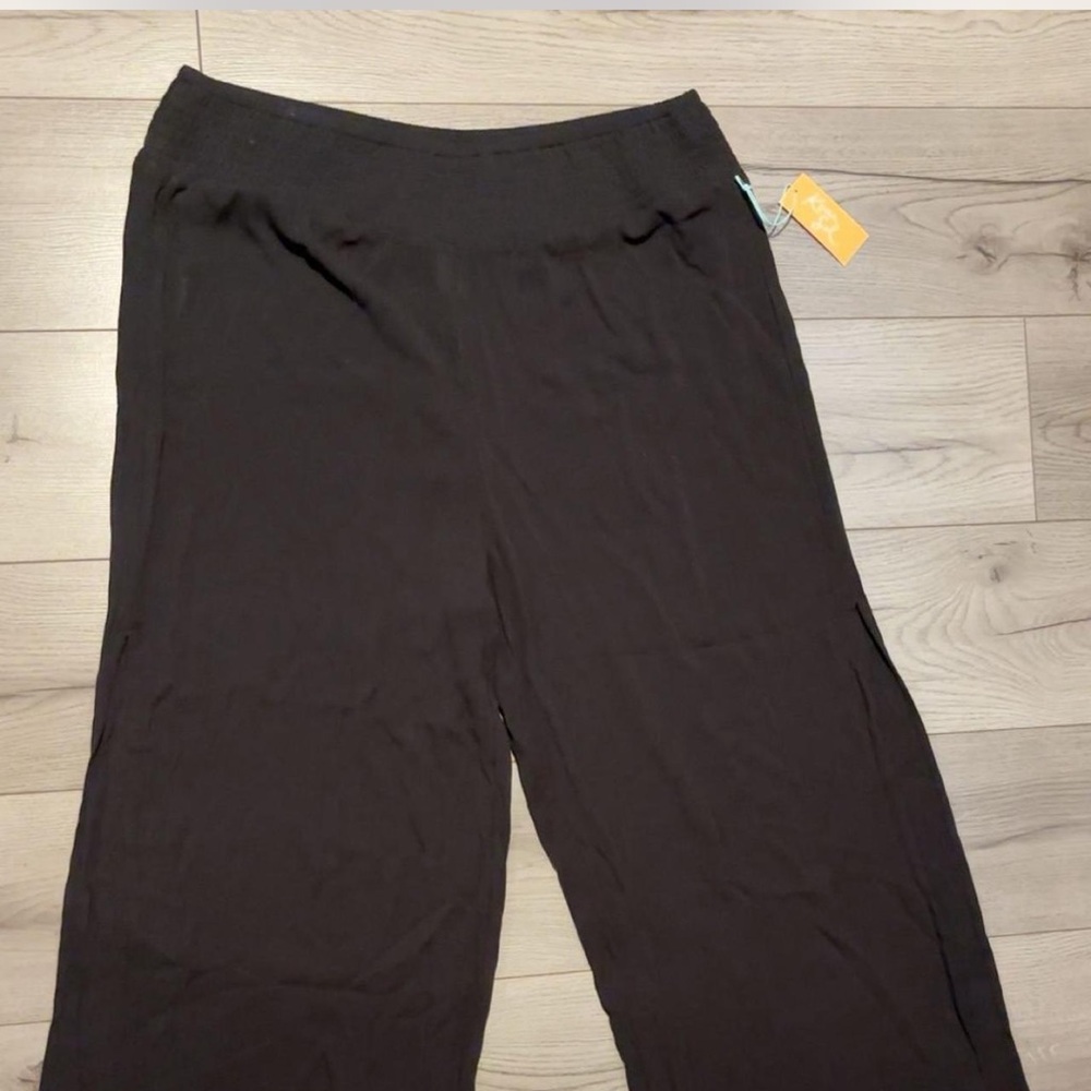 Kona Sol Black Wide Leg Pants